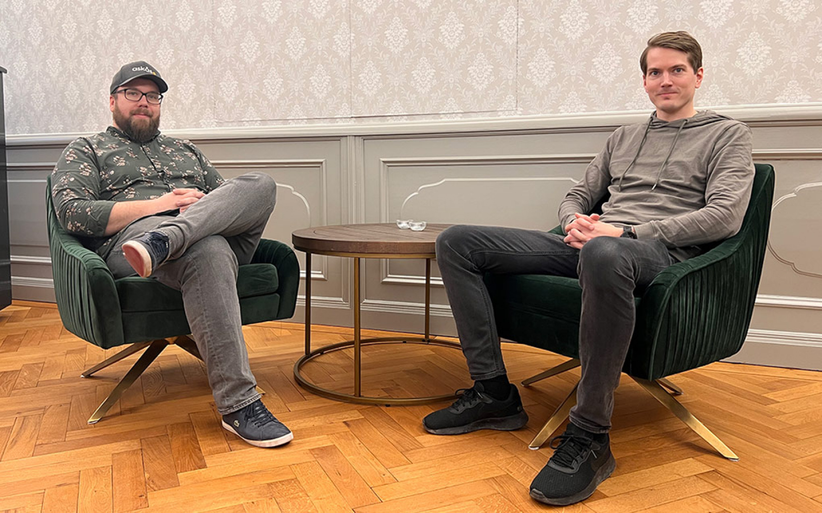 Tio år på Askås för David och Martin