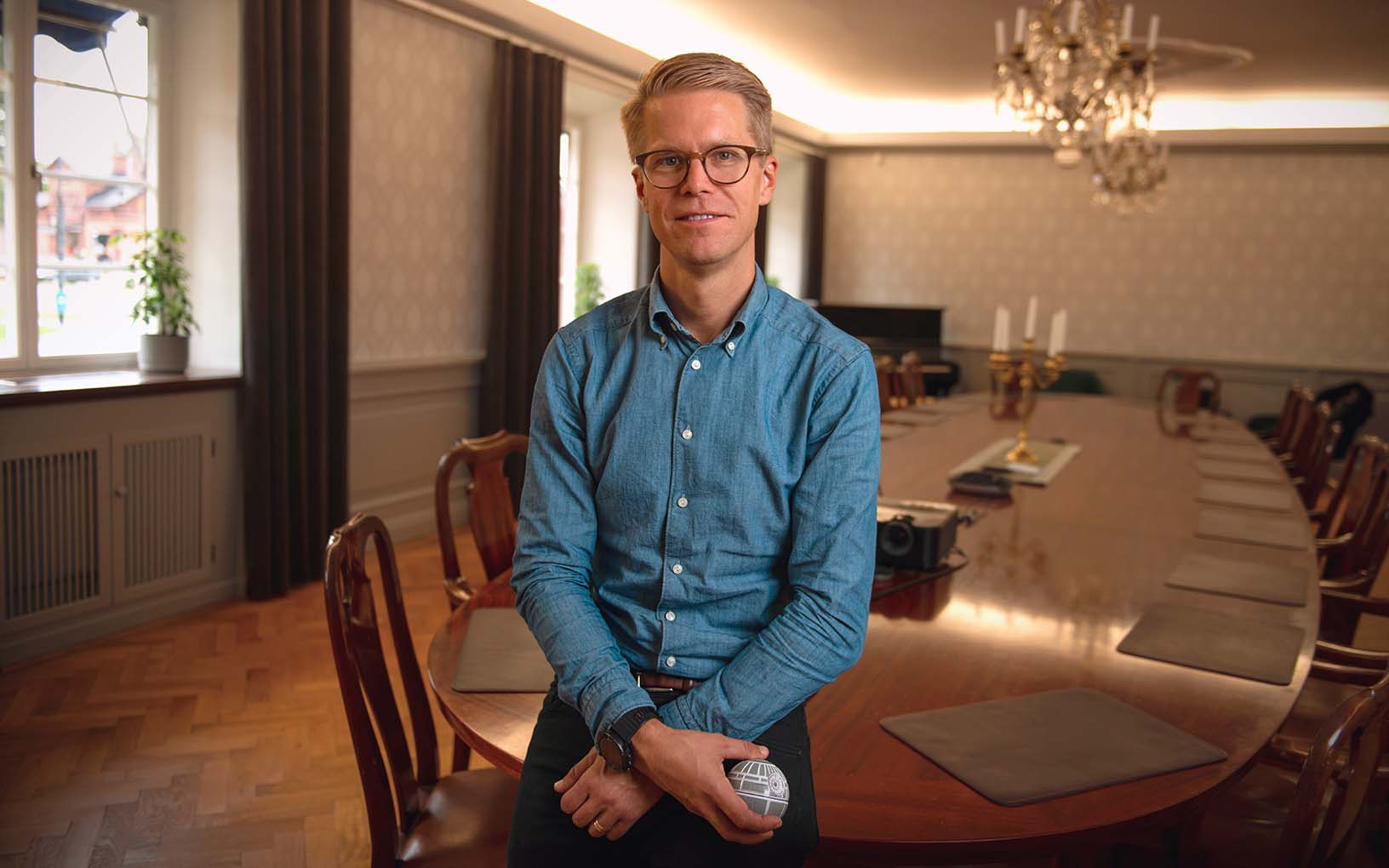 Jonas Askås går tillbaka som VD